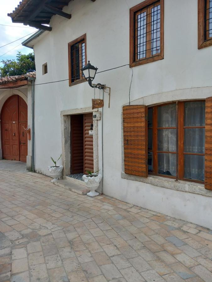 Rooms For Rent Shkoder Exterior photo